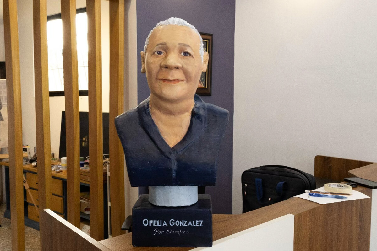 Escultura en resina poliesterei